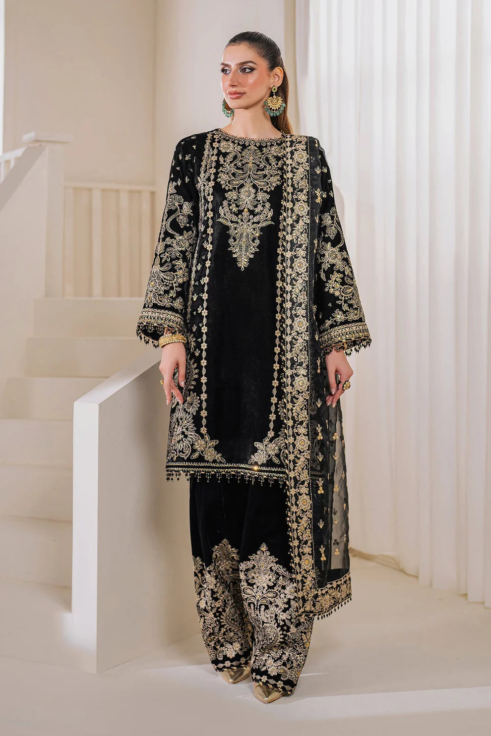 Baroque Black & Gold Embroidered Unstitched 3-Piece Suit - Luxury Velvet Collection